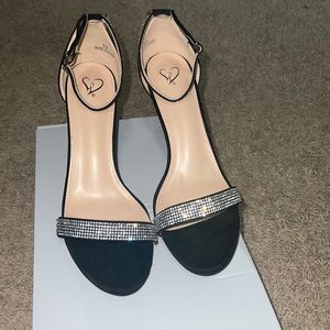 Windsor Black Heels w/rhinestones